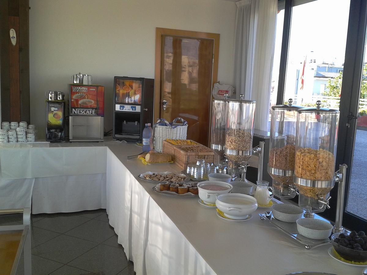 Hotel Giglio Rimini Eksteriør billede