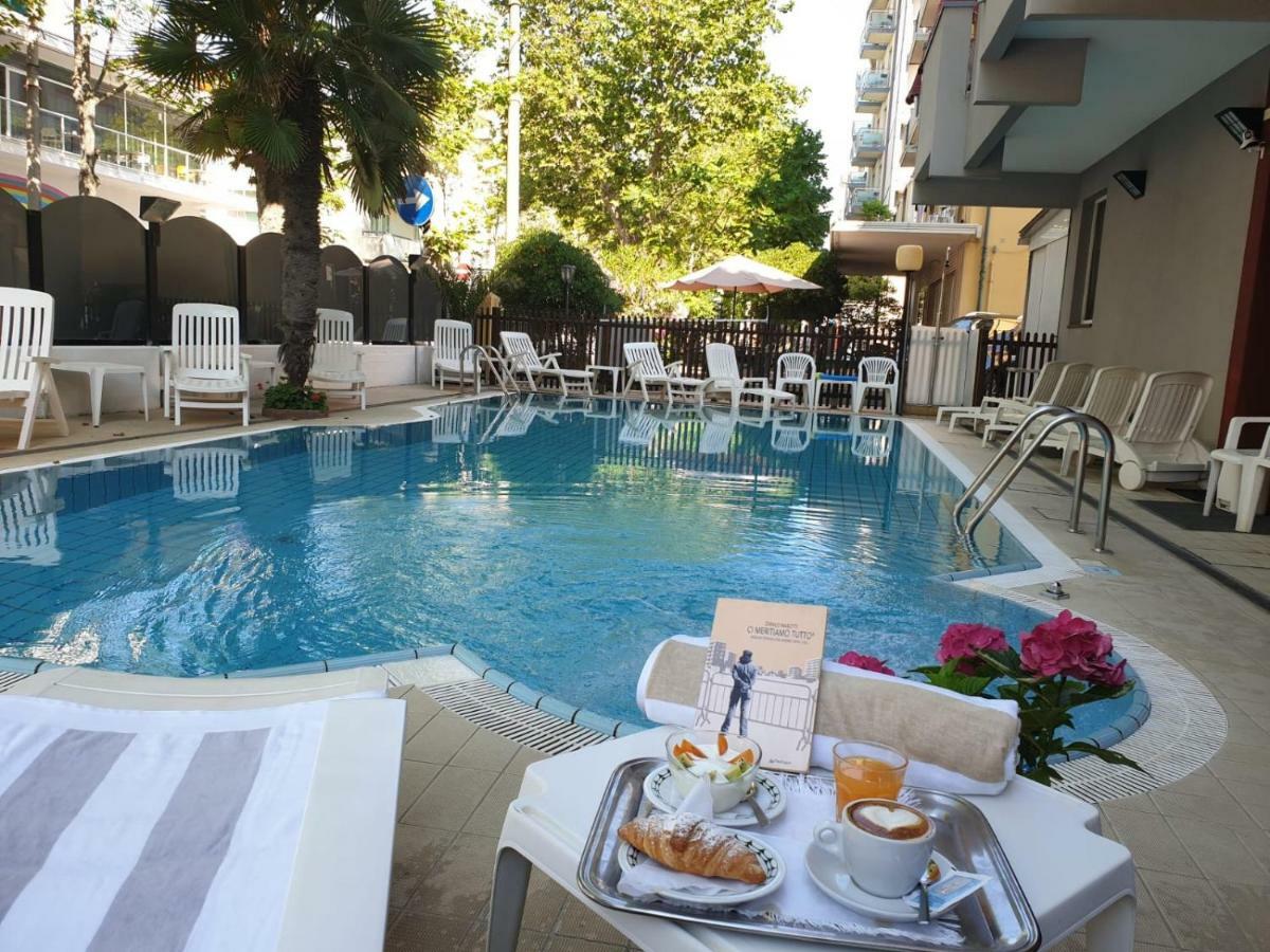 Hotel Giglio Rimini Eksteriør billede