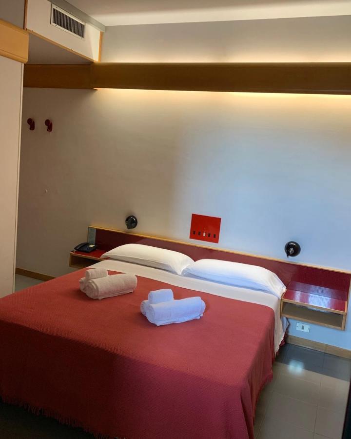 Hotel Giglio Rimini Eksteriør billede
