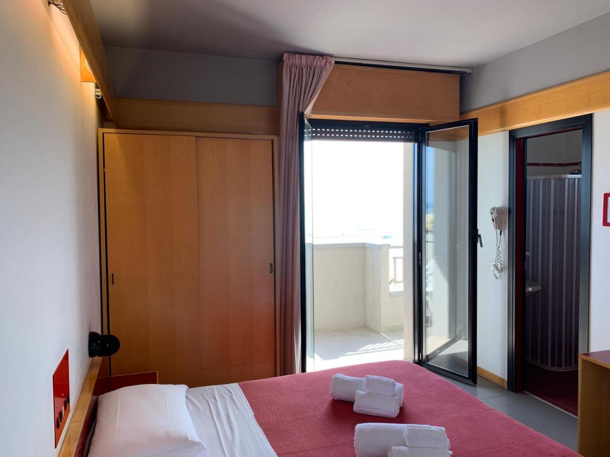 Hotel Giglio Rimini Eksteriør billede